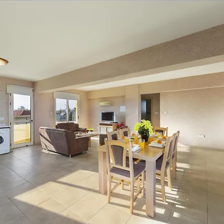 Pelagos Penthouse No 6 *
